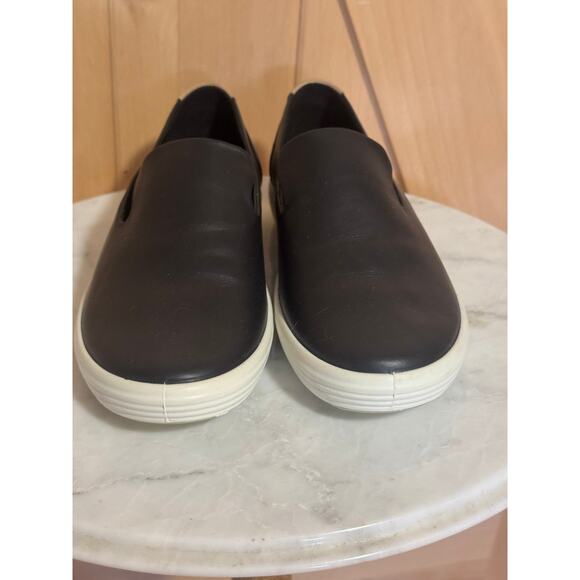 Ecco | NWOT Soft 7 Black Leather Slip On Comfort Sneakers | Size 38 EU - Picture 6 of 11